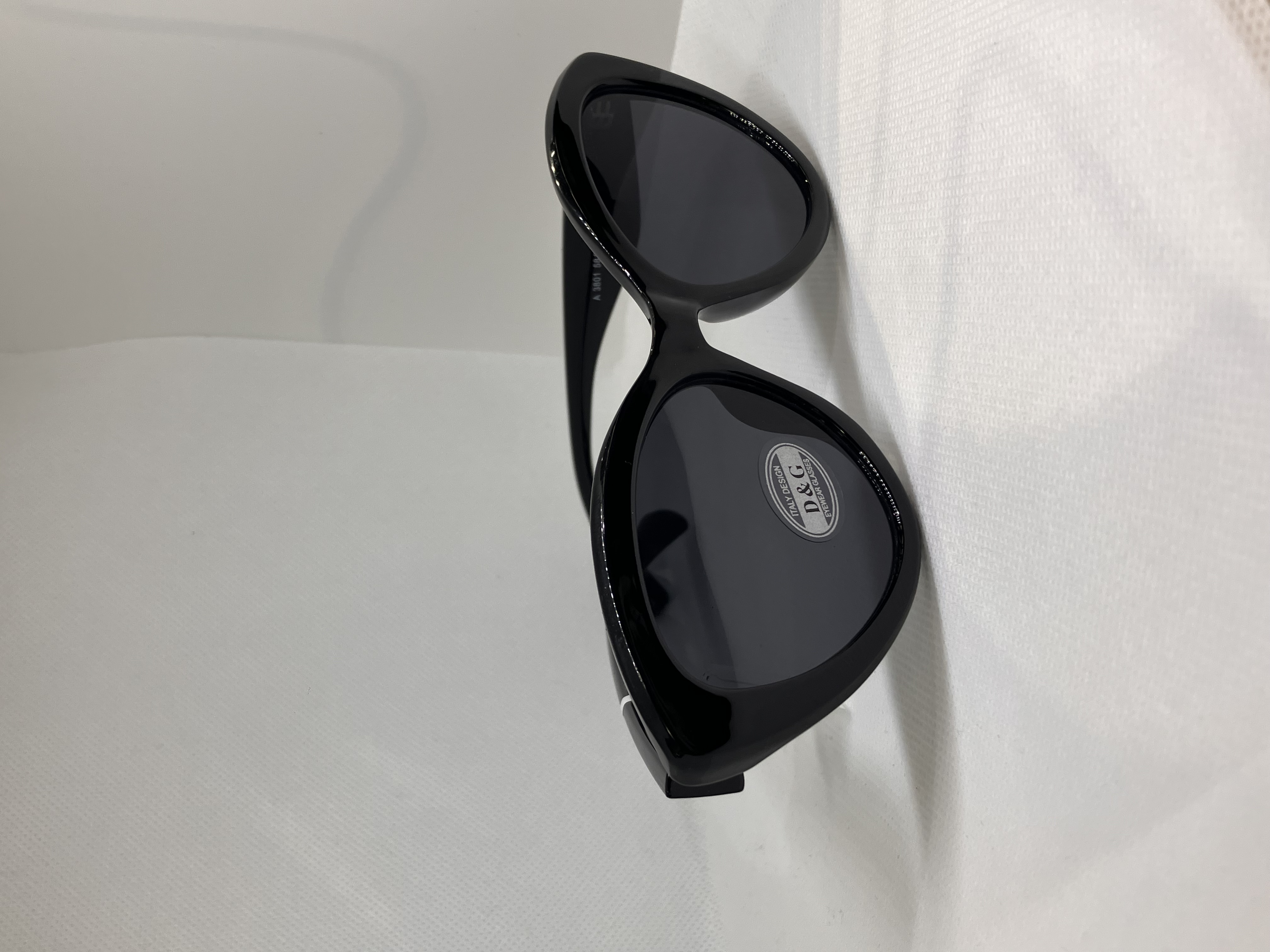 عینک آفتابی زنانه lm109