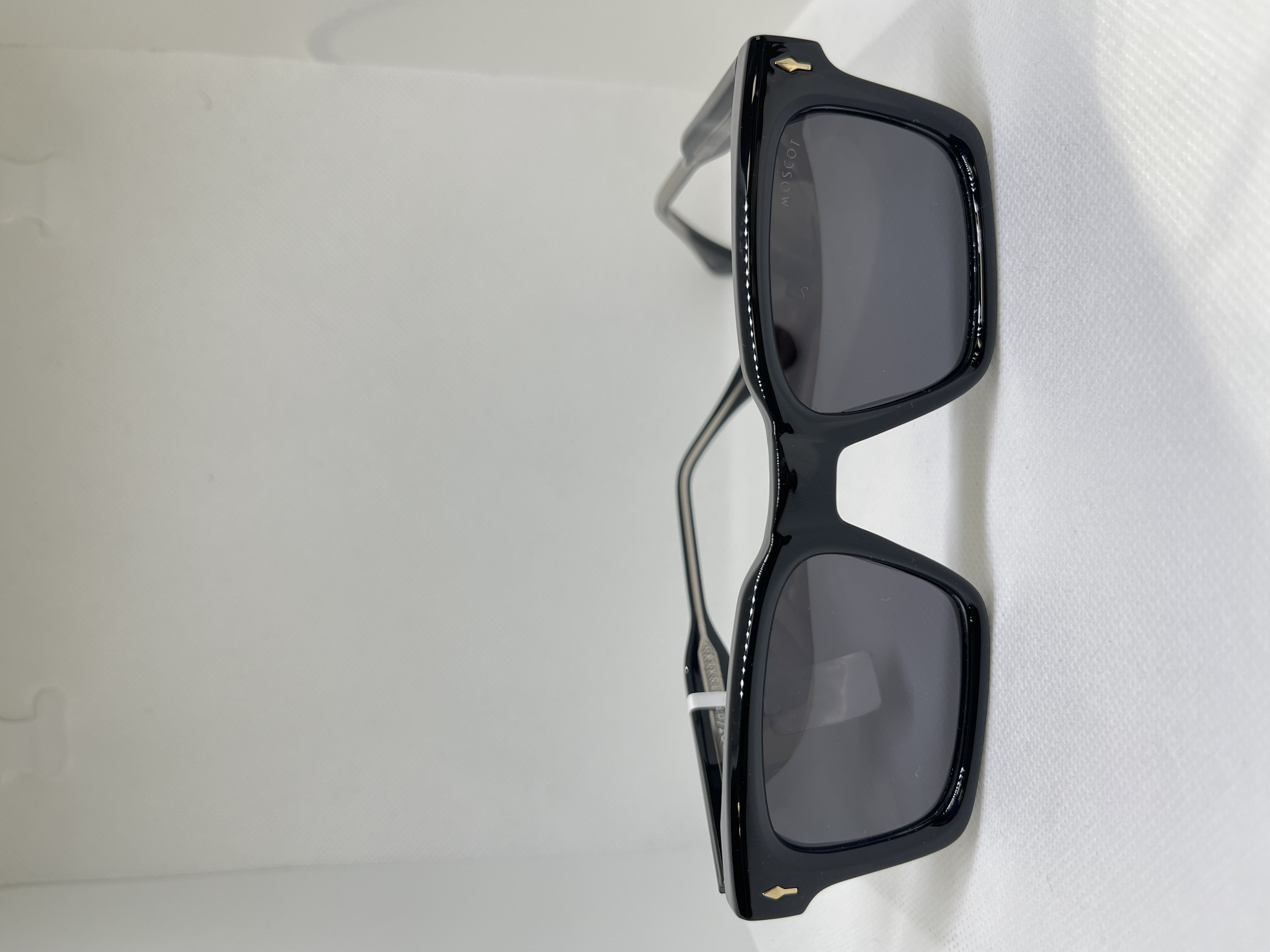 عینک افتابی Moscot